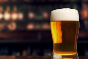 弥勒啤酒争高，“新”意比拼