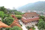 弥勒从“卖酒向卖生活方式转变”——茅台文旅加速“破圈”