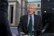 弥勒宏观经济学教授兼实践者Stanley Fisher逝世 曾培养全球多位经济决策者